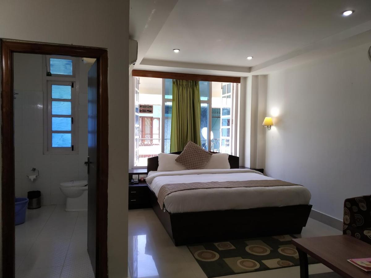 Hotel Sc Continental Itānagar Eksteriør bilde