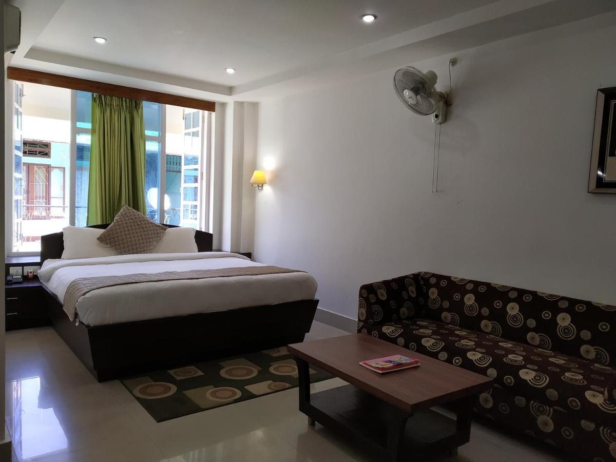 Hotel Sc Continental Itānagar Eksteriør bilde